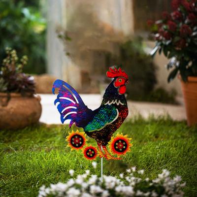 Rooster Sculpture Realistic Standing Animal Garden Decoration Rust-Proof Patio Backyard Carved Iron Chicken Lawn Ornament