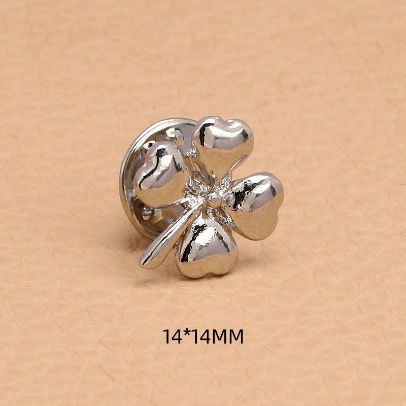 High-End No-Sew Clover Bow Brooch for Shirt Collars