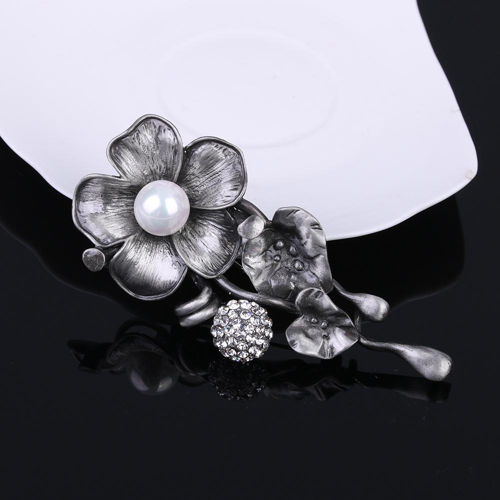 Retro Alloy Brooch Premium Sense Light Luxury Pin Accessories Apparel Accessories Metal Camellia Brooch