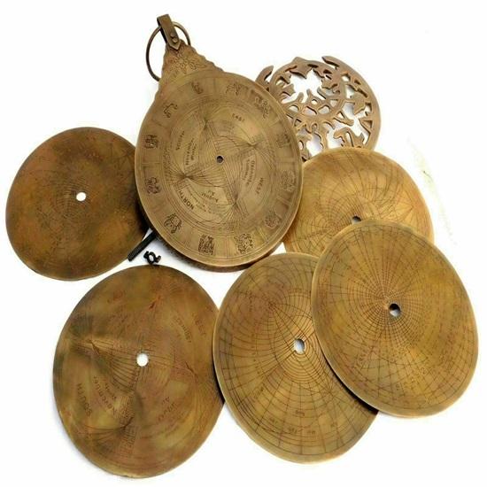 Antiker englischer Kalender Astrolabium Englischer Globus Navigation Astrologischer Kalender Home Office Dekor Geschenkartikel Geschenk für Ihn