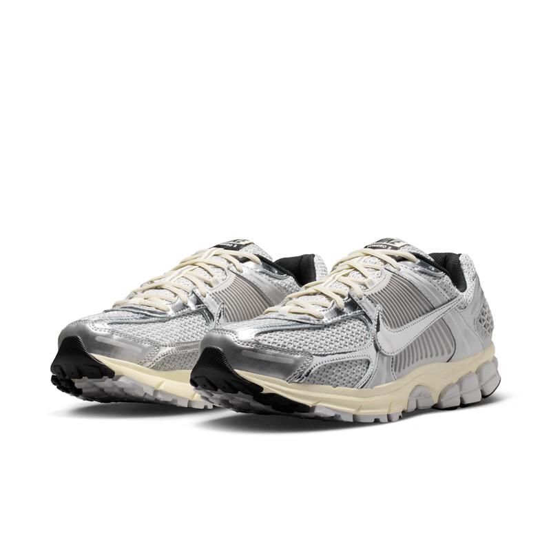 Nike Zoom Vomero 5 Men's Running Shoes