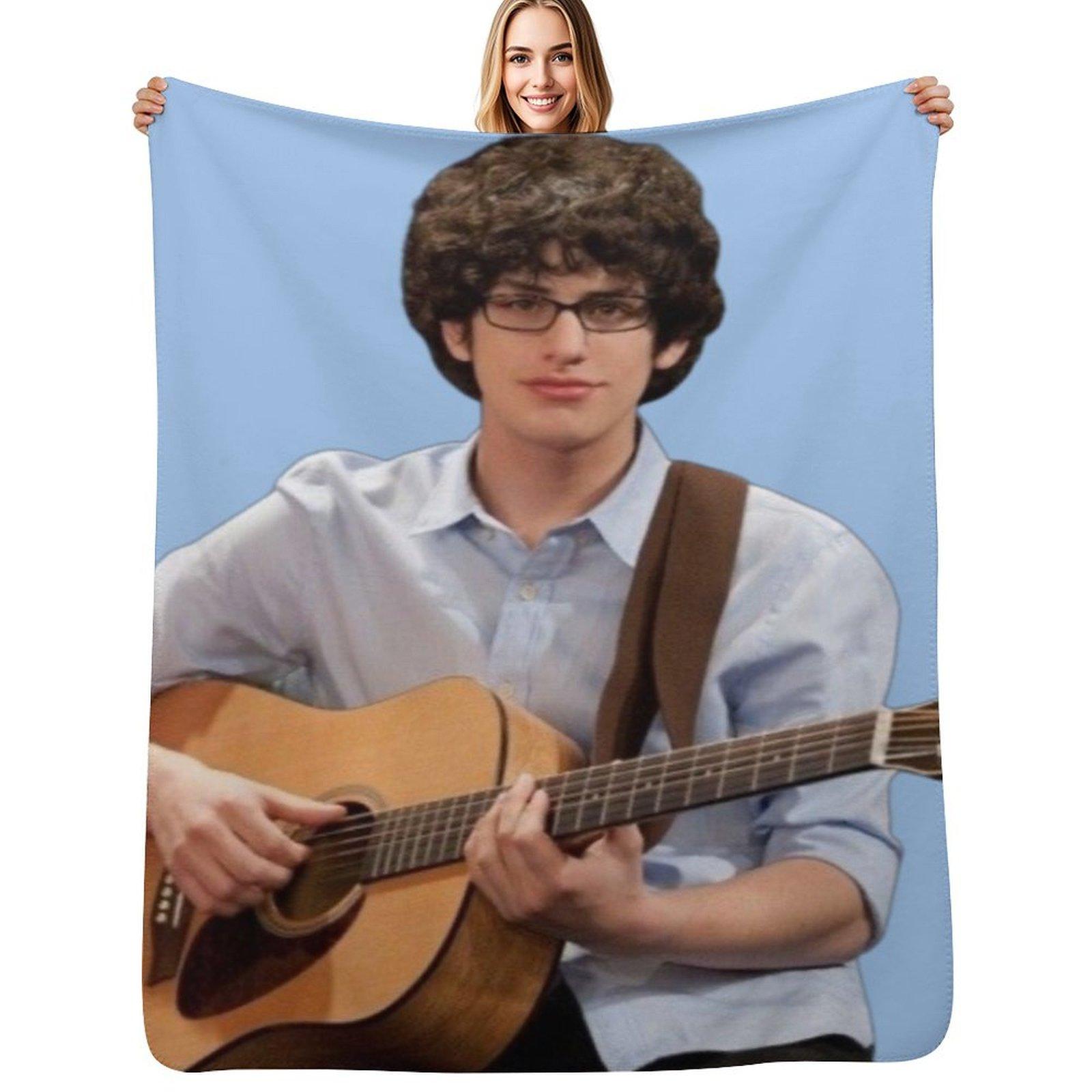 Robbie Victorious Throw Blanket Travel Size Cozy Blanket for Plane Train Size: 75*100cm, Weight: 230 GSM