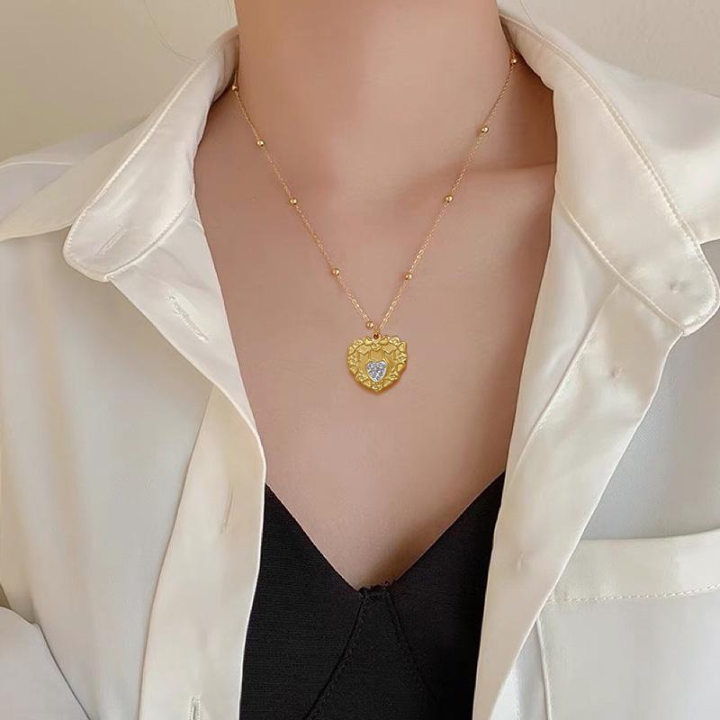 Ancient Style Love Personality Minimalist Wind Furnace Real Gold Necklace Female Collarbone Chain