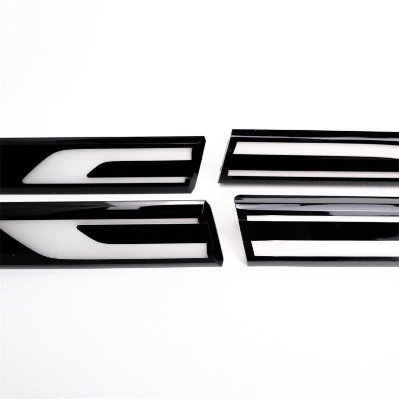 Compatible with 19-23 CC Car Door Fender Rline Logo Decorative Sticker.