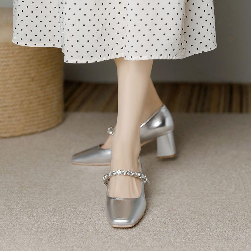 Fashion Hot Selling 2025 Comfort Shoes for Women Rhinestone Sandals Shallow Mouth Square Toe Suit Female Beige Fashion Closed Flat Ne