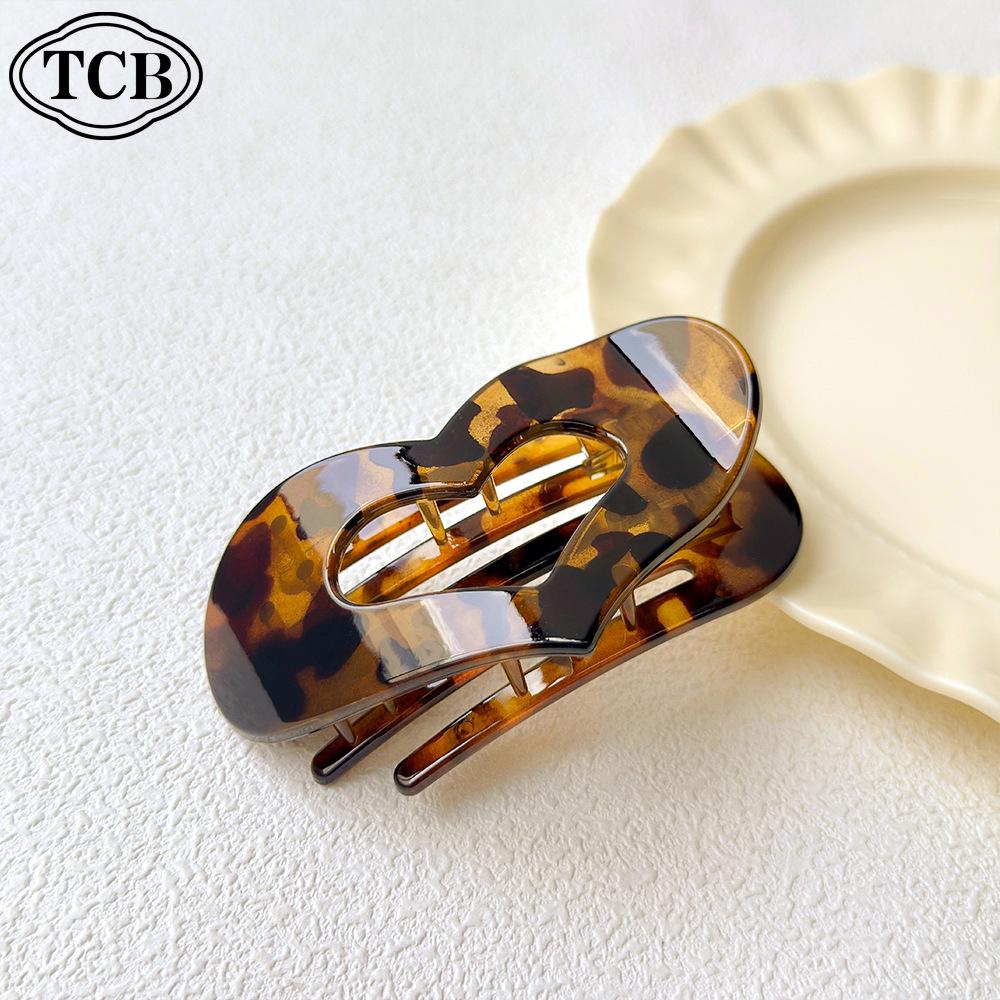 2025 New Leopard Print Heart Claw Clip for Women – Elegant, Non-Damaging, Large Capacity Hair Accessory for Half-Up Hairstyles
