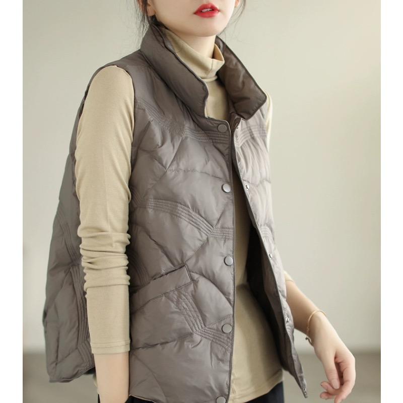 

Женский пуховик без рукавов S