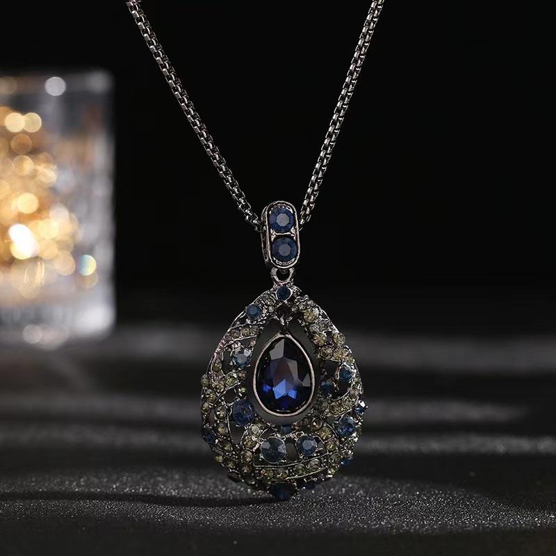 Korean Waterdrop Shape Long Sweater Chain Necklace Vintage Crystal Necklace Pendant For Women Charm Jewelry Accessories Gifts