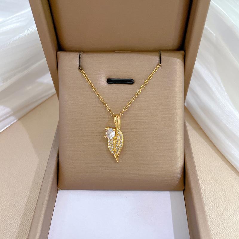 One Leaf To Get Rich Light Luxury Temperament Gorgeous Full Diamond Necklace Female Versatile Collarbone Chain Titanium Steel Chain