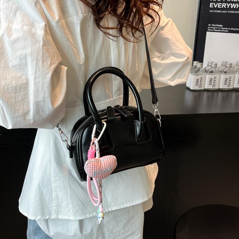 High-end Niche Bag Women's New Summer Versatile Messenger Bag Portable Bowling Bag