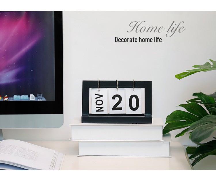 Wooden Flip Calendar - Creative ZAKKA Office and Home Desktop Ornament