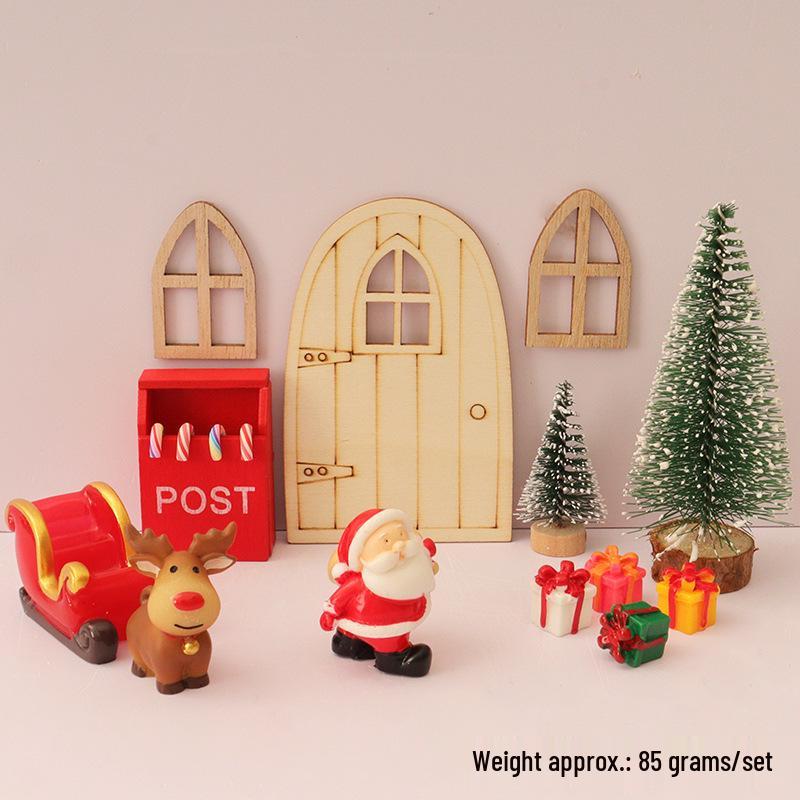 Handmade Dollhouse Christmas Tree & Santa Claus Gift Box Ornament