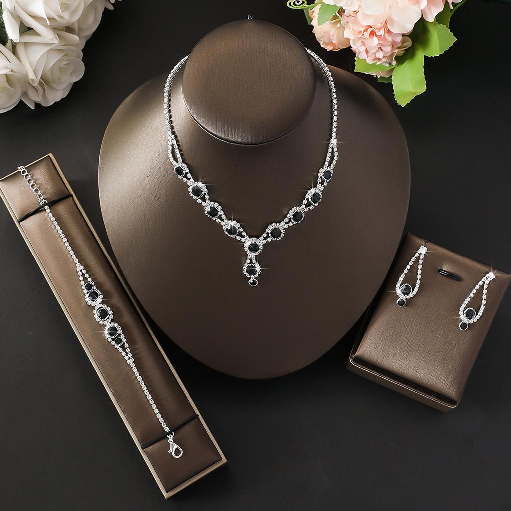 Elegant Bridal Necklace Earrings Bracelet Three Sets New Simple Trend Claw Chain Jewelry Set Women