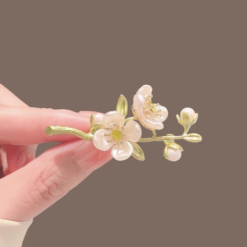 Elegant Jasmine Flower Brooches For Women Plant Pearl Brooch Vintage Clothing Decoration Party Gifts Jewelry Accessories