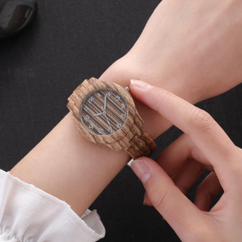 Round Dial Fashion Simple Lady Imitation Wood Quartz Watch