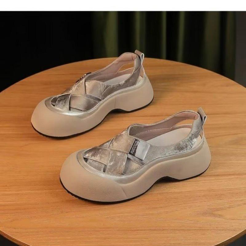 

Retro leather sandals women s summer 2025 new thick-soled lightweight non-slip casual women s shoes breathable hollow single shoes 40