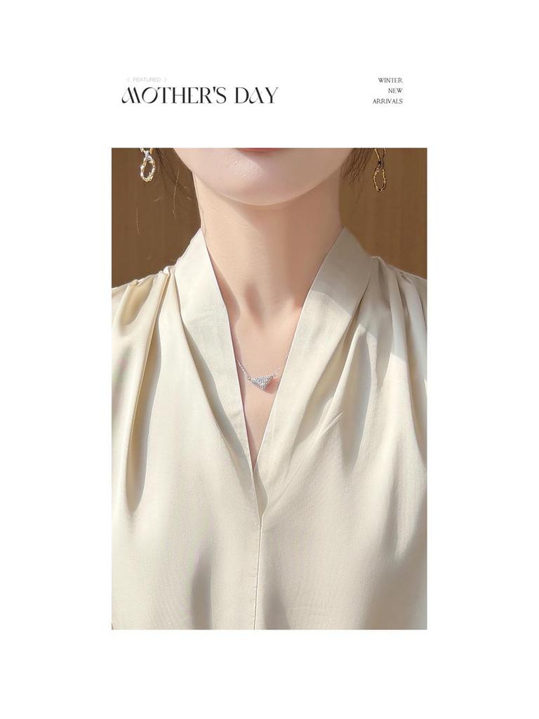 2026 Spring/Summer Silk Satin V-neck Sleeveless Solid Color Tank Top