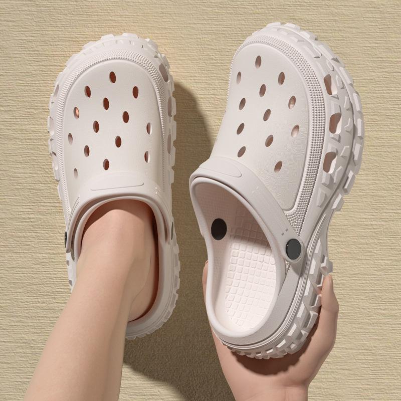 Men's 2024 EVA Anti-Slip Closed-Toe Beach Shoes - Odor-Resistant Summer Slippers for Couples