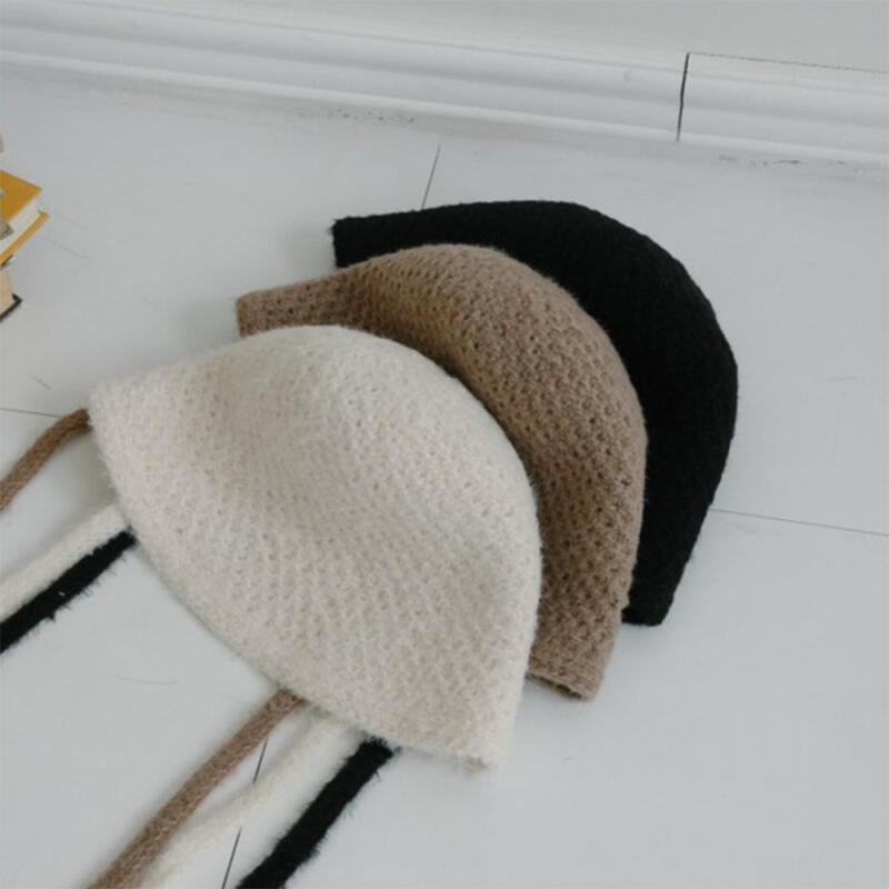 Women s Chin Strap Daily Wool Bonnet Everyday Look Hat C8494_Black