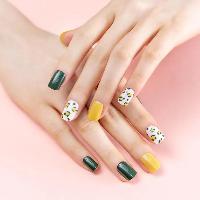 

МЕГА К ТИПСЫ - Лаймовый леопард 30 шт. + Двусторонний скотч для типс