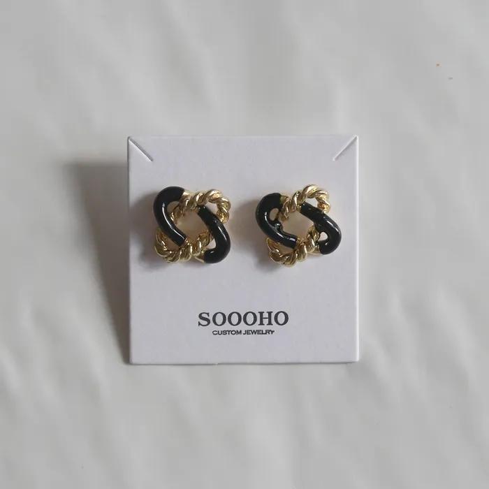 _JJ24 Square Black Point Earrings