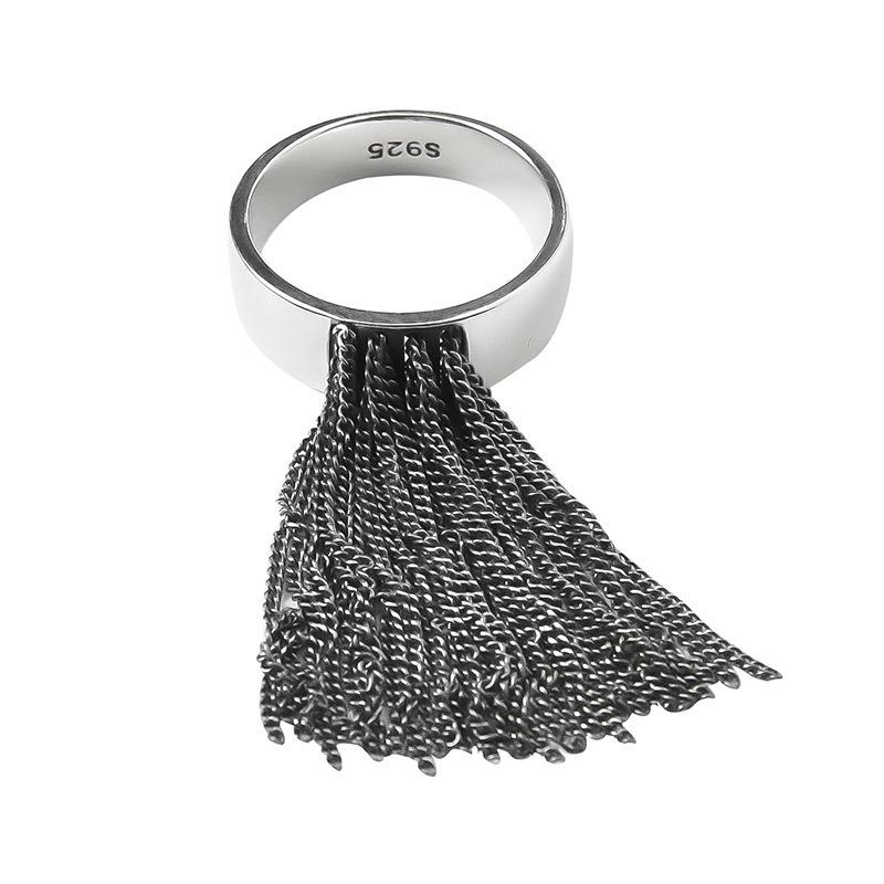 Retro French Tassel Chain Ring: Versatile, Fashion-Forward Style Inspired by Internet Celebrities