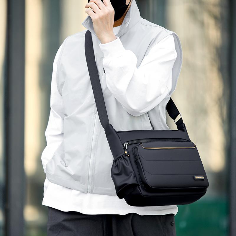 Minimalist Men's Shoulder Bag Large Capacity Durable Men's Crossbody Bag Waterproof Nylon Multi-Compartment Casual Men's Bag