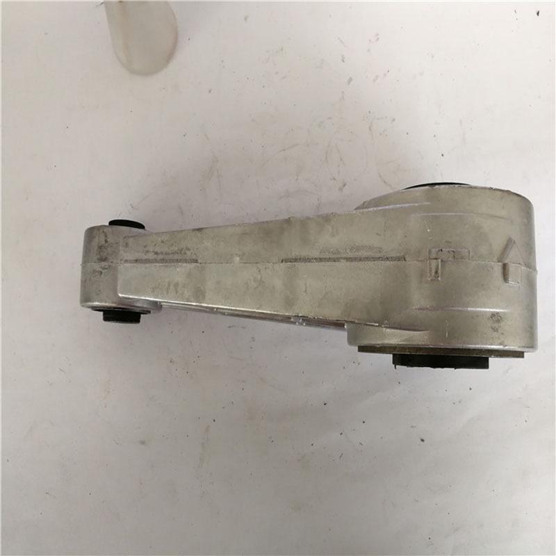 

Buick Excelle 1.6/1.8/HRV Левая резиновая опора двигателя КПП