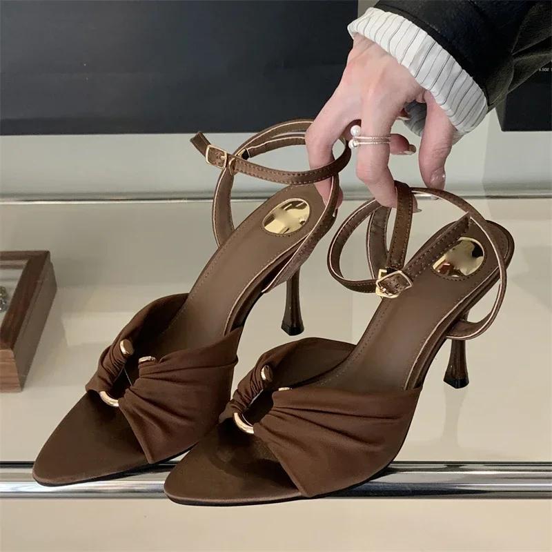 Fashion Fashion Metal Buckle Strap Design Thin High Heels Women Sexy Open Toe Ankle Strap Heeled Sandals Elegant Banquet Wedding Shoes
