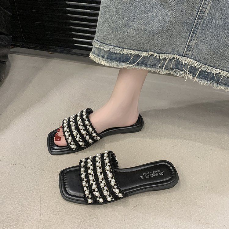 Large size women's shoes fairy style slippers women's summer outer wear 2025 summer new models with skirts flat bottom square head seaside cool slipp