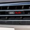 1Pcs Car Decorative LED Lights Front Hood Grille Badge Styling For Audi S4 S3 S5 S6 S7 S8 RS3 RS4 RS5 RS6 A6L A4L A3 A4 A7 A5 Q3 Q5L Q7 Q2L TT