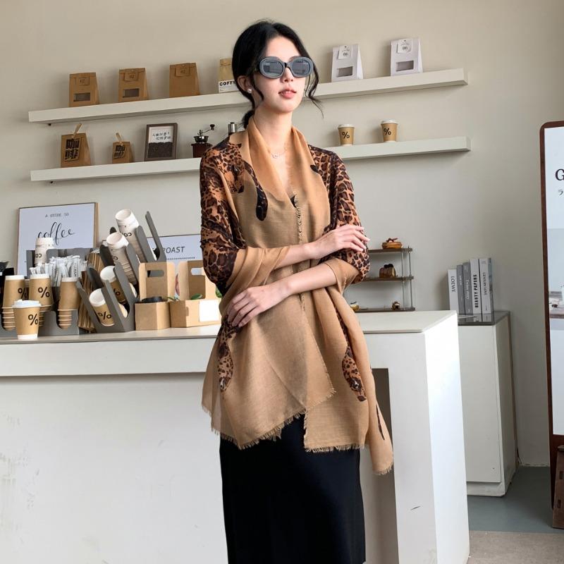 Vintage Leopard Print Scarf Women S Luxury Shawl For Spring Autumn