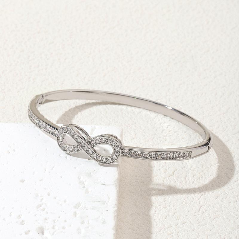 New Women's Bracelet, Exquisite 8-character Twist Bracelet, Versatile Bracelet, Temperament Bracelet, Simple Bracelet