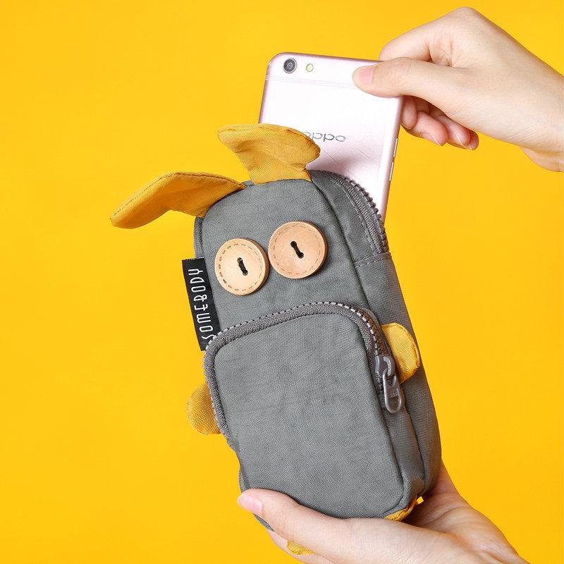 

Korean Style Three-Color Bunny Pencil Case - Large Capacity & Cute Design for Students
