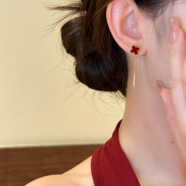 Lucky Four-Leaf Clover Red Tassel Earrings: High-End Fashion Jewelry 2025