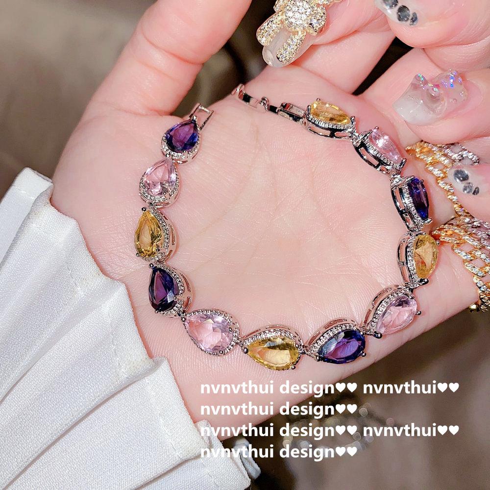 

Music Note Dew Drop Sugar Cube Gem Bracelet, Rich Woman S Happiness, Plated 18K Gold Rainbow Gem Water Drop Bracelet