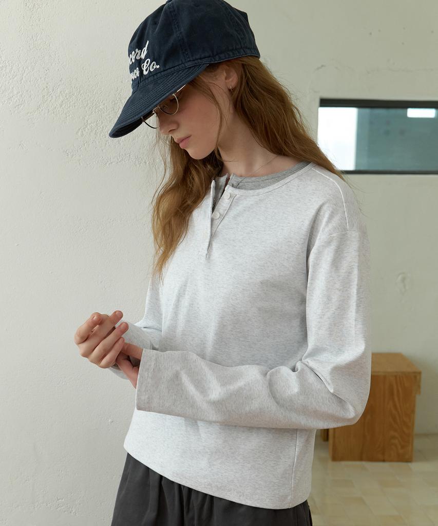 THEMITTEN Soil Henley T-Shirt (Melange Gray)