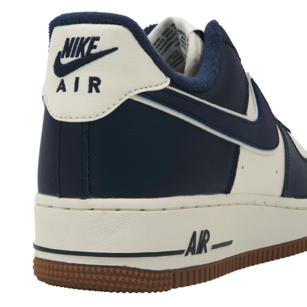Nike Air Force 1 07 LV8 College Pack - Půlnoční námořnická pánské tenisky Modrá Plachetnice Středně hnědá DQ7659-101