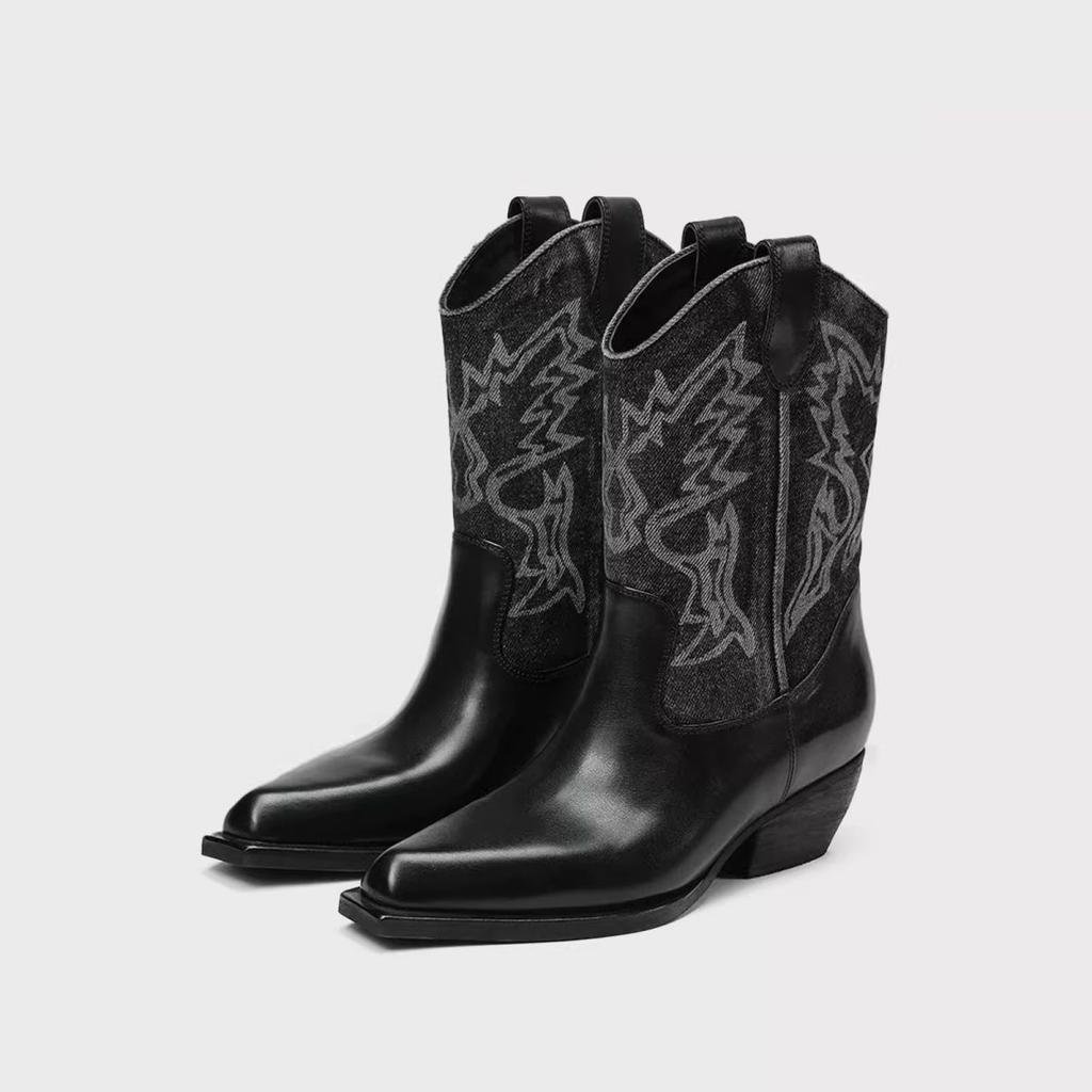 Internet celebrity embroidery western cowboy boots women's 2025 new boots travel wear desert boots northwest knight boots