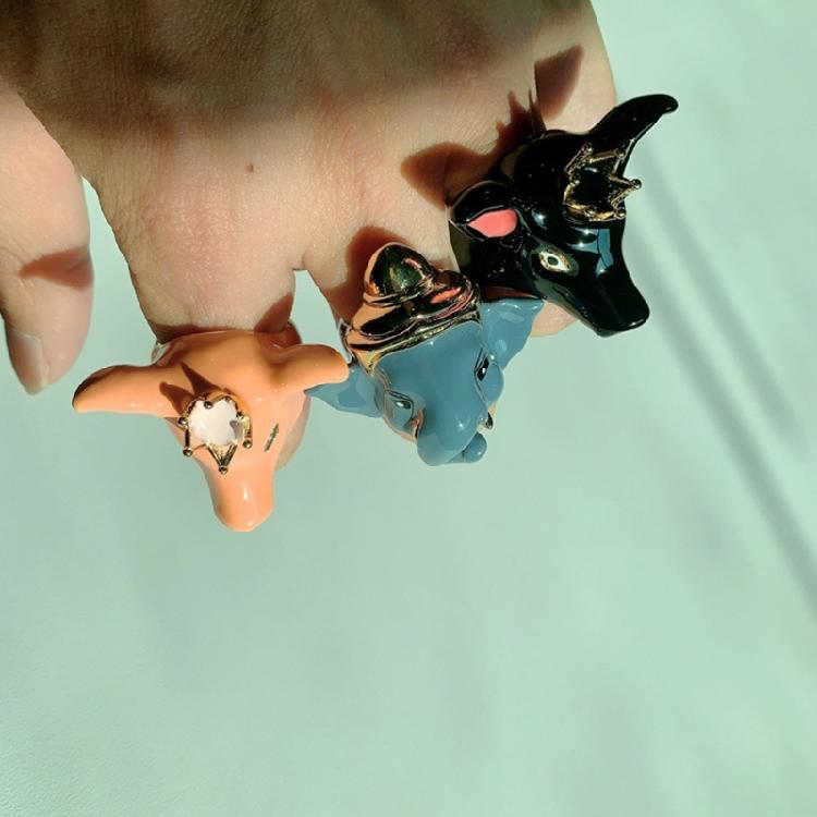 Einzigartiger Emaille-Tropfenring Verspieltes Elefanten-Ferkel-Design Goldfarbener Schmuck Metallische Textur für Modebegeisterte