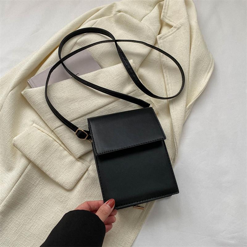 Stylish Minimalist Crossbody Bag For Women Modern Korean Fashion Shoulder Bag In Chic Design
