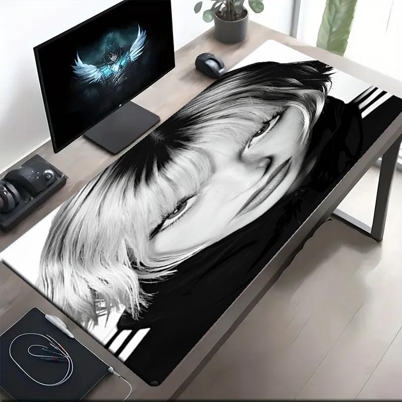 Podložka pod myš s motivem Angele, Protiskluzová gumová základna, Multifunkční kancelářská a domácí dekorace, Perfektní pro personalizaci pracovního prostoru.