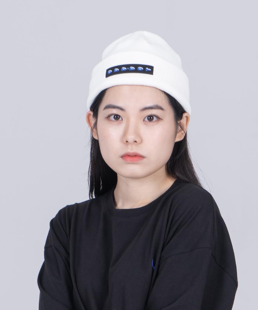 ODD DOT Horizontal Label Point Beanie_Black