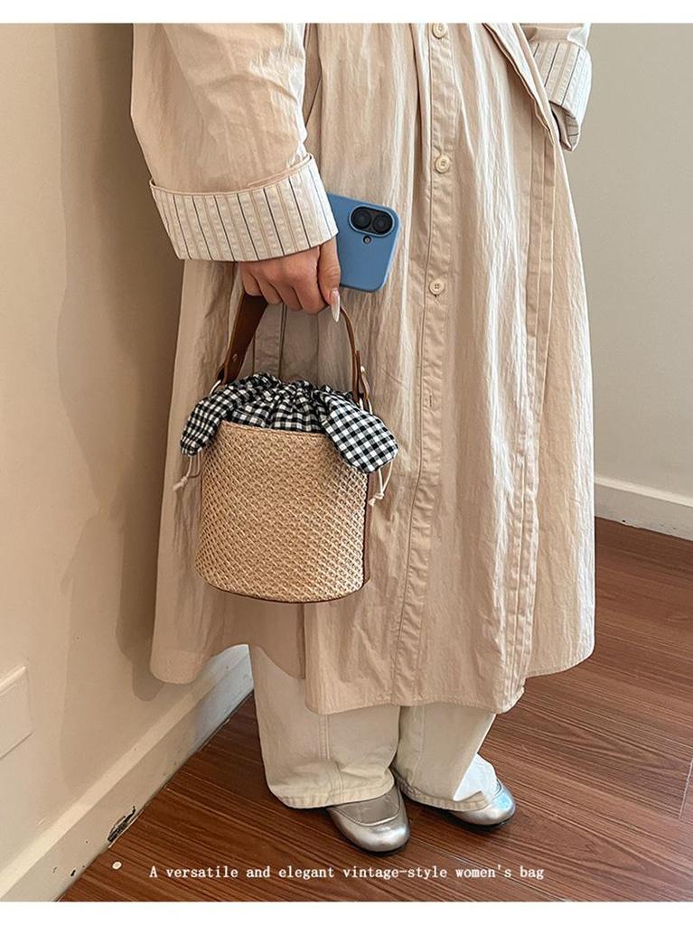 2026 Bow Plaid Straw Woven Bucket Bag: Fashionable, Versatile Single Shoulder Crossbody Handbag for Women