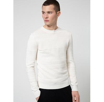 Warme Kleidung – Pullover & Langarmshirts