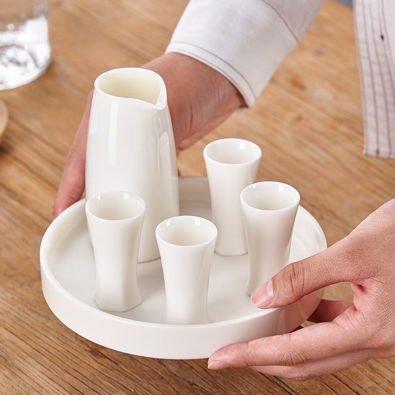 Biały Ceramiczny Zestaw do Wina Zestaw Kieliszków do Białego Wina z Tacą Kieliszek do Wódki Karafka Dozownik do Wina Kielich Piersiówka Naczynia do Picia Pudełko Prezentowe