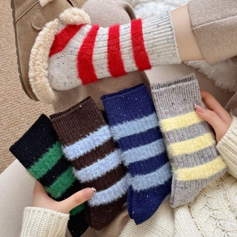 Women's Winter Thickened Warm Striped Dot Yarn College Wind Wool Mid Barrel Pile Socks