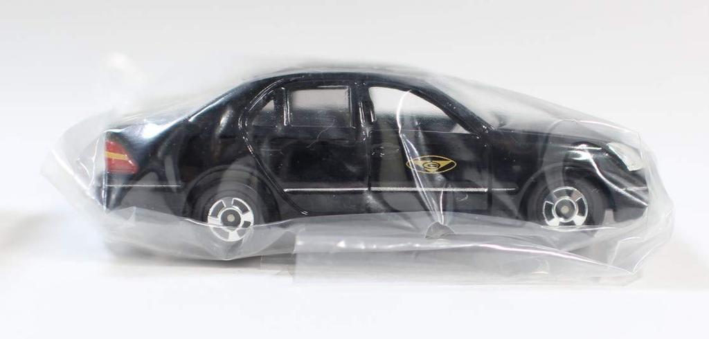 Tomica Green Cab Hire Toyota Celsior Custom Order by Gulliver (UCF31)