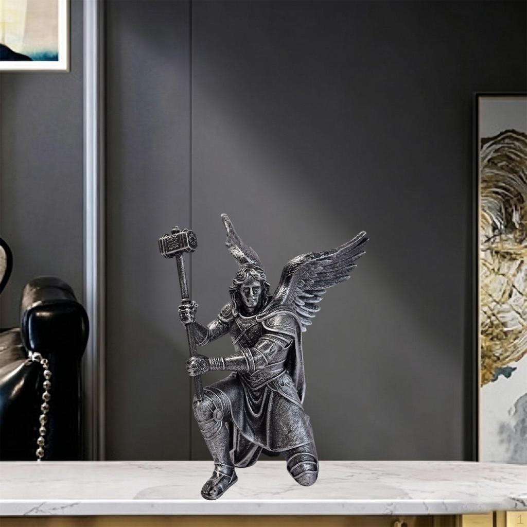 Resin Decoration with Retro Design Statue Creative Artistic Collection Ornamental Sculpture for Desk
