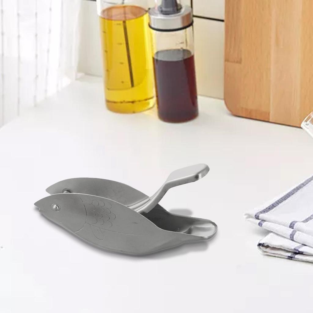 Commercial Grade Stainless Steel Lemon Squeezer Perfect for Juicing Enthusiasts